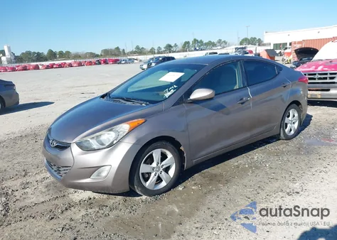2013 Hyundai Elantra Gls z USA, uszkodzony, nr VIN 5NPDH4AE1DH214676